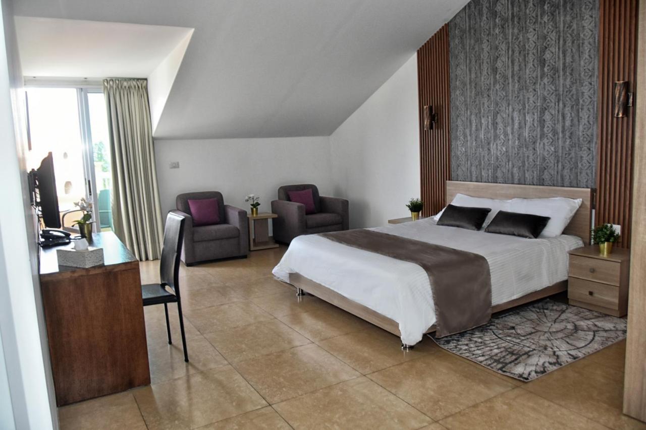 Byblostar Hotel Extérieur photo