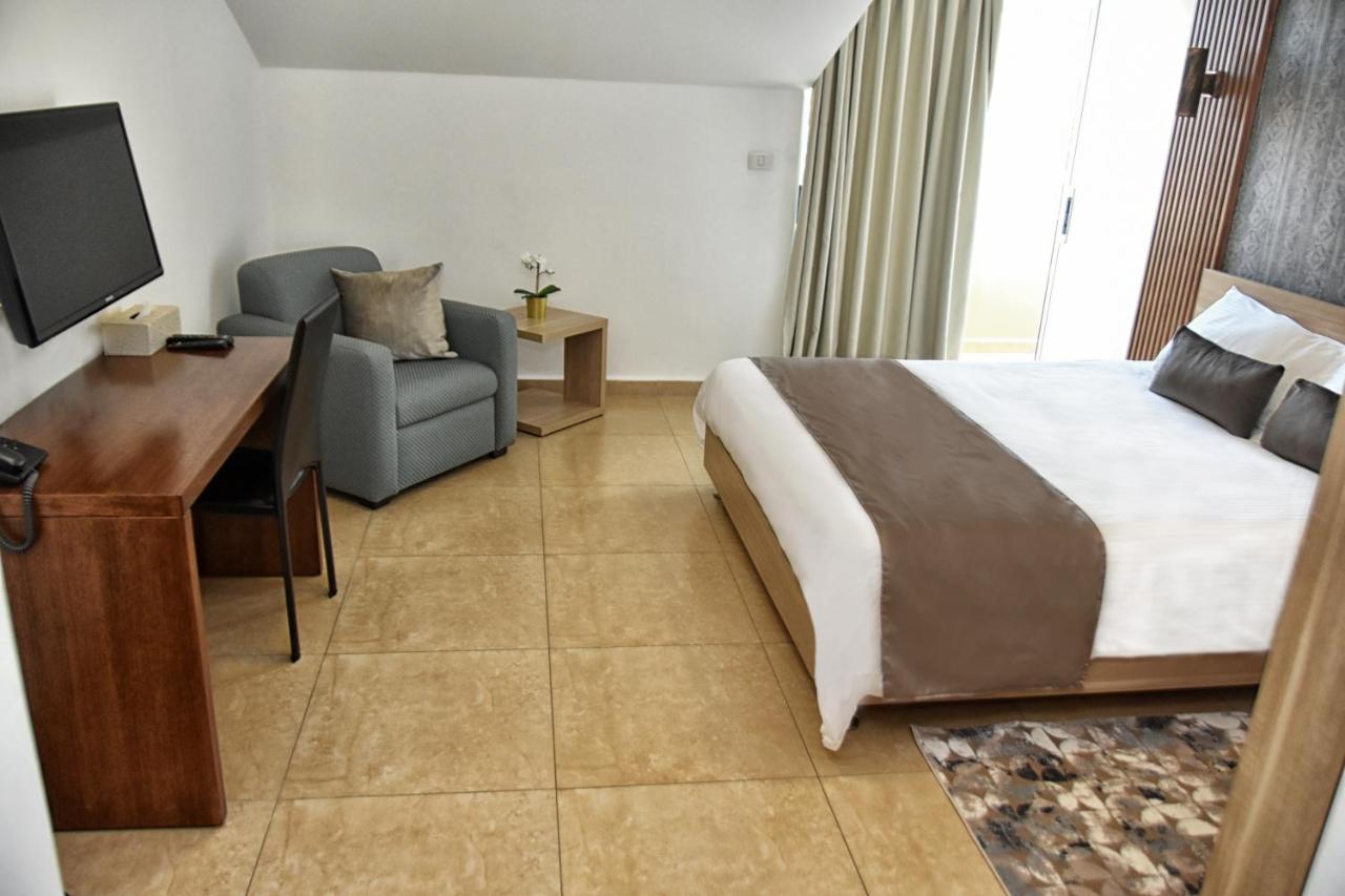 Byblostar Hotel Extérieur photo